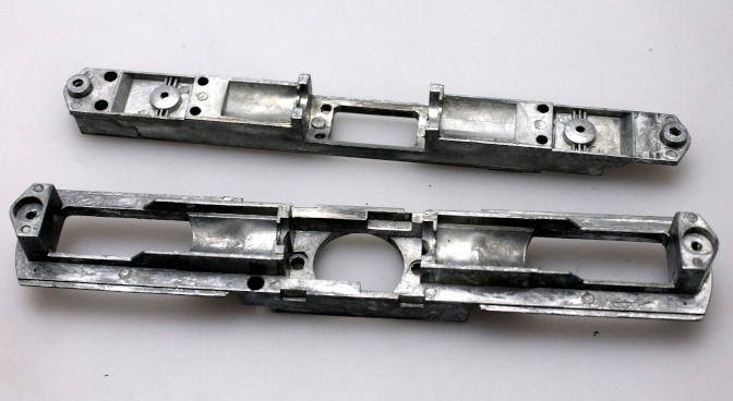 (image for) Chassis Frame -Pair (HO Scale GP40 -New)