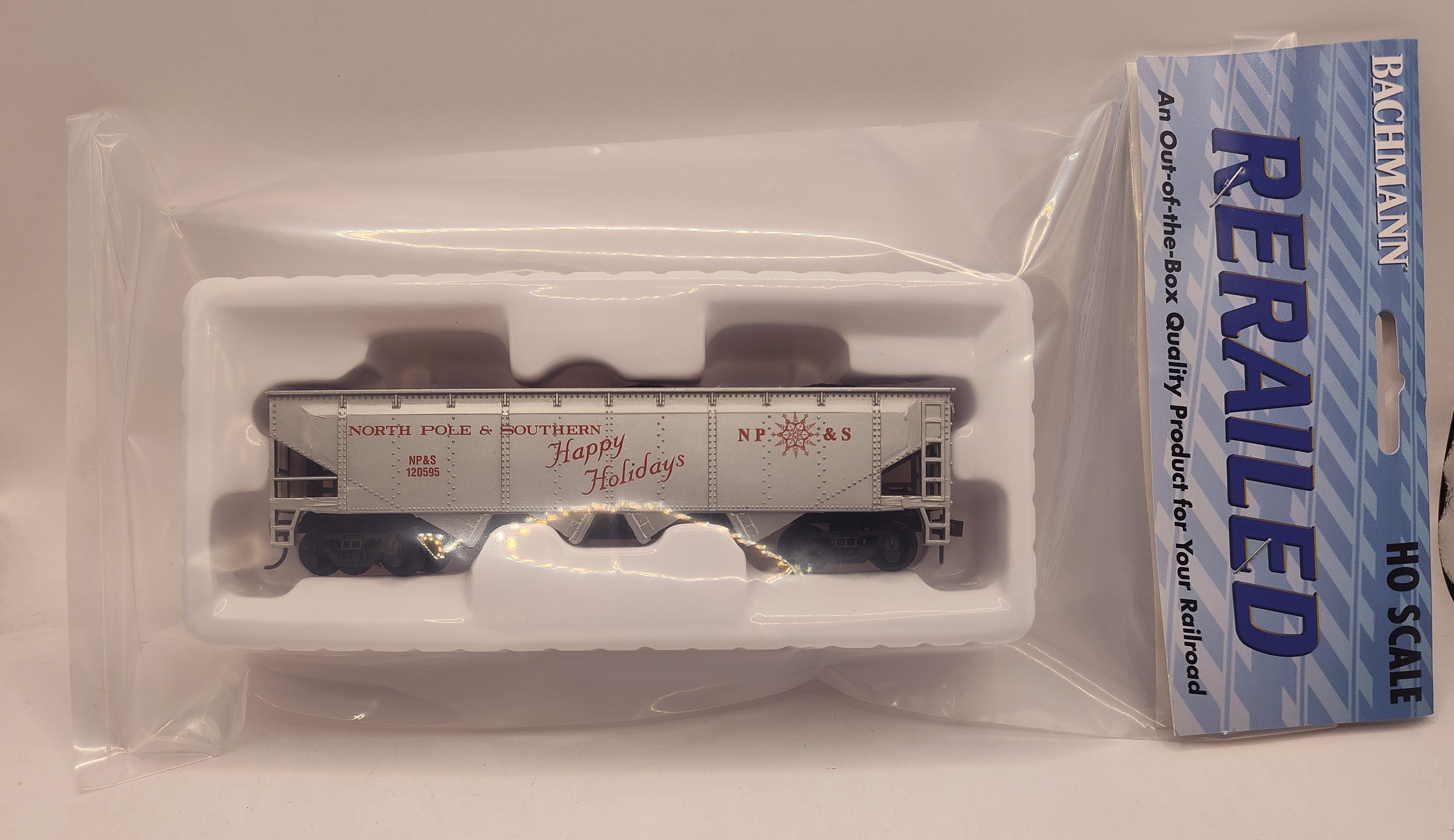 (image for) 40' Quad Hopper - NP&S, Silver (HO Scale)(WF)