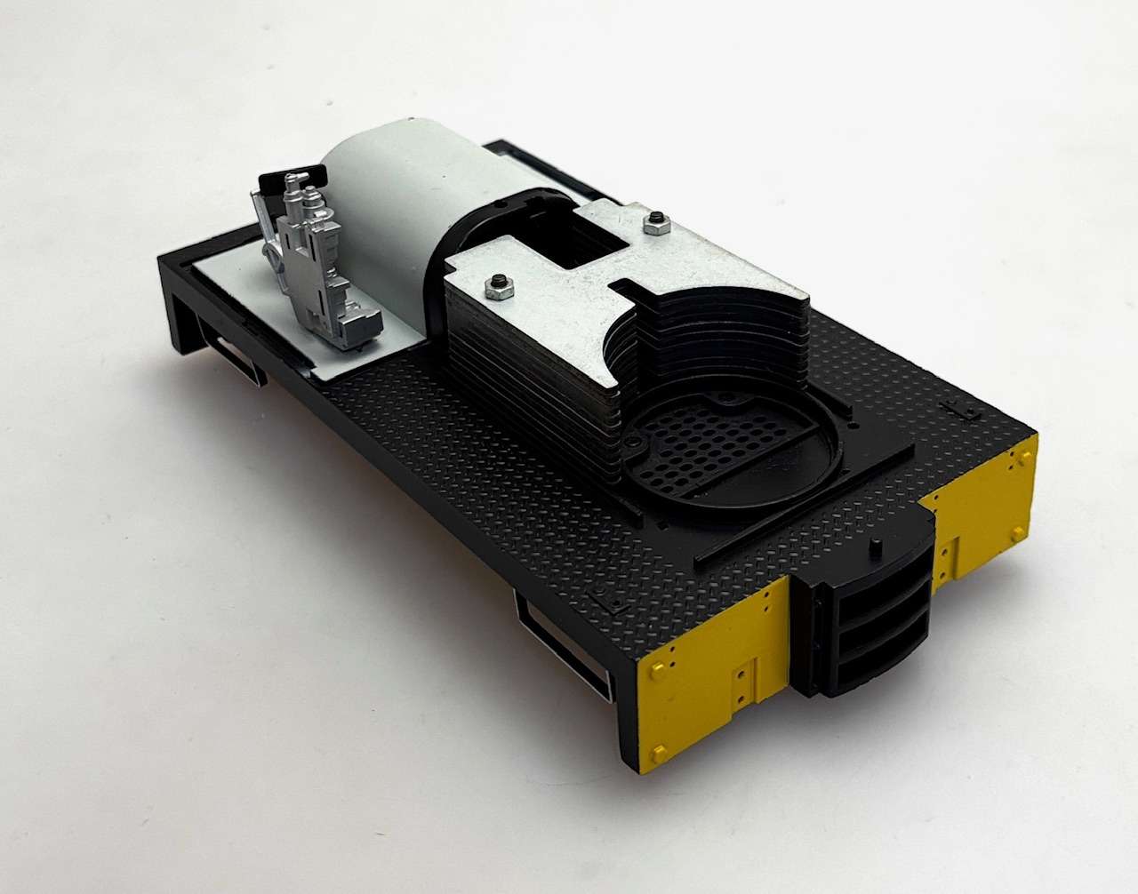 (image for) Chassis - Yellow Ends (Large Scale 0-4-0 Gas Mechanical)