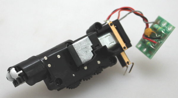 Motor Assembly w/ PCB (HO Oliver) - Click Image to Close