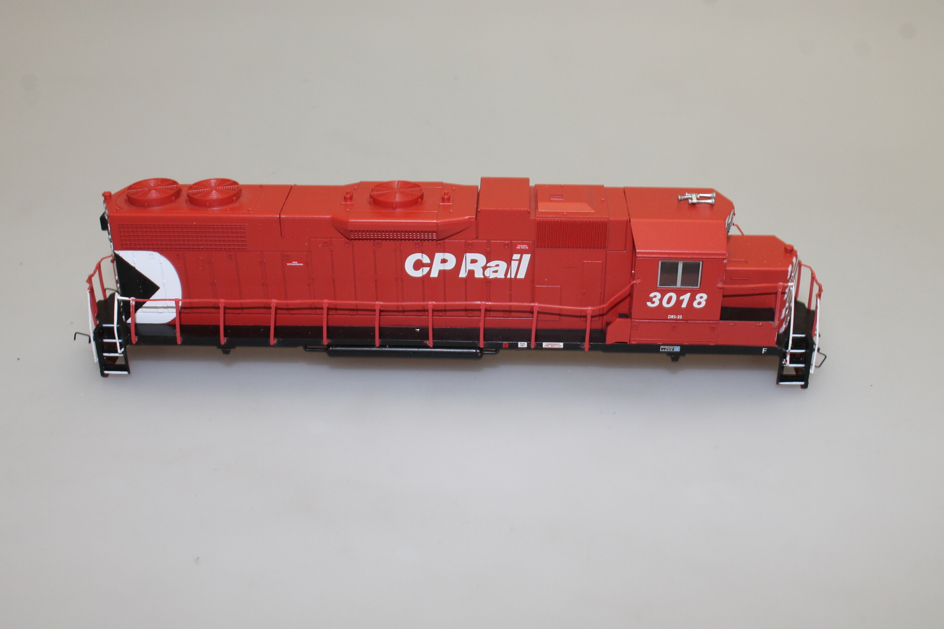 (image for) Body Shell - CP Rail #3018 ( HO GP38-2 )