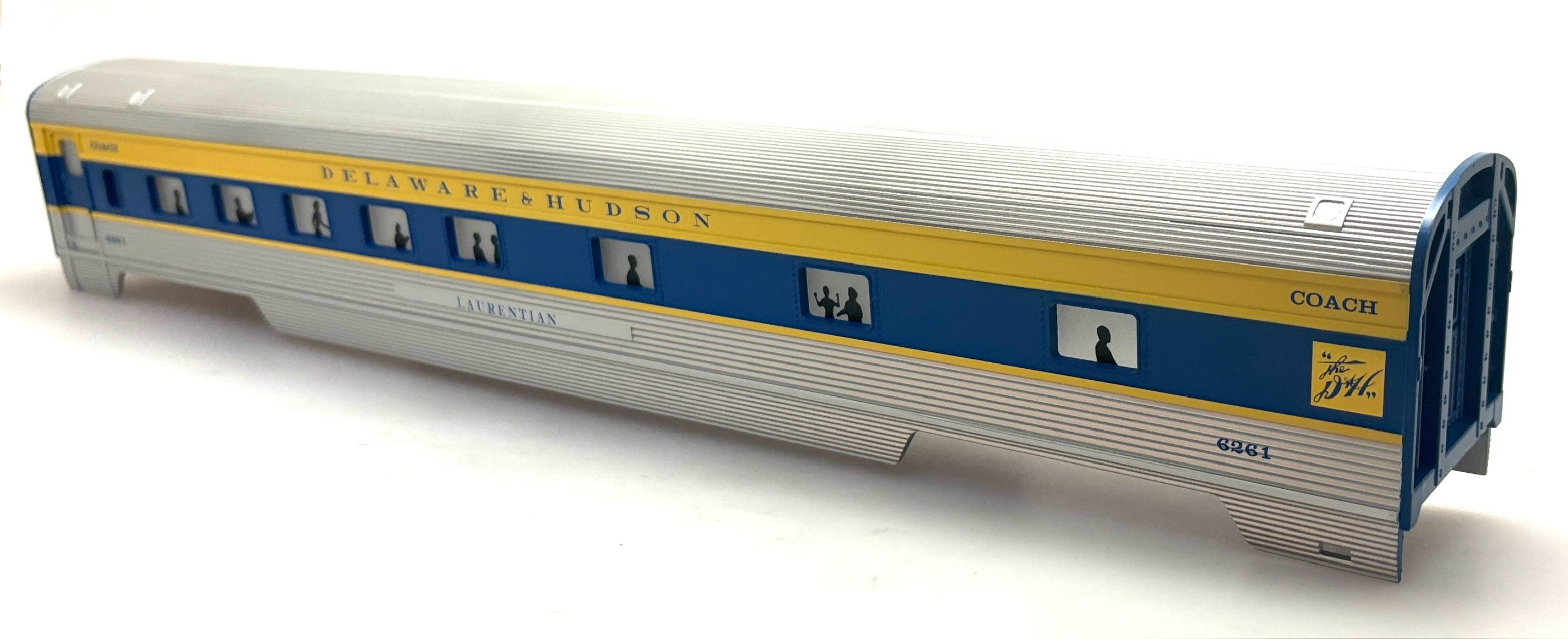 (image for) COACH SHELL DELAWARE & HUDSON - LAURENTIAN #6261 (72' O SCALE)