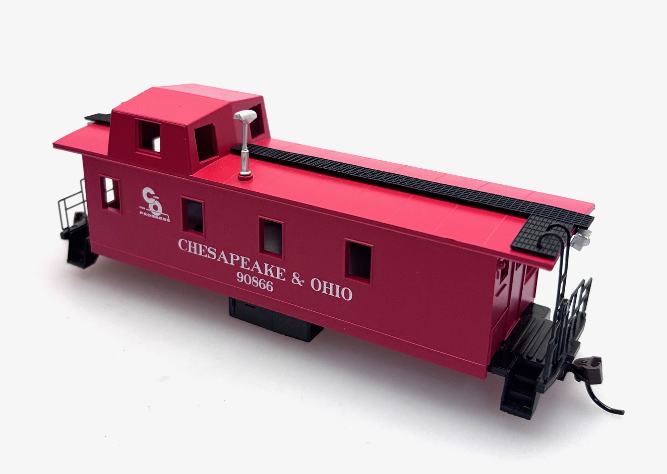 (image for) Offset Cupola Caboose Shell - Chesapeake & Ohio (HO Kit Bashing)