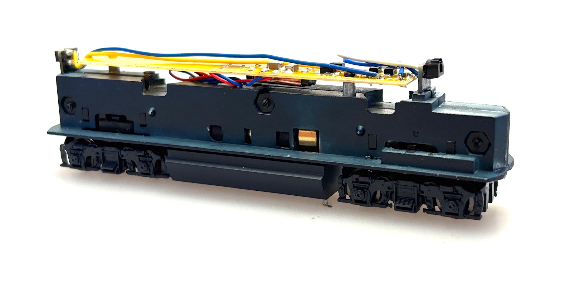 (image for) Complete Loco Chassis - Navy Trucks (N GP40, New Tooling)