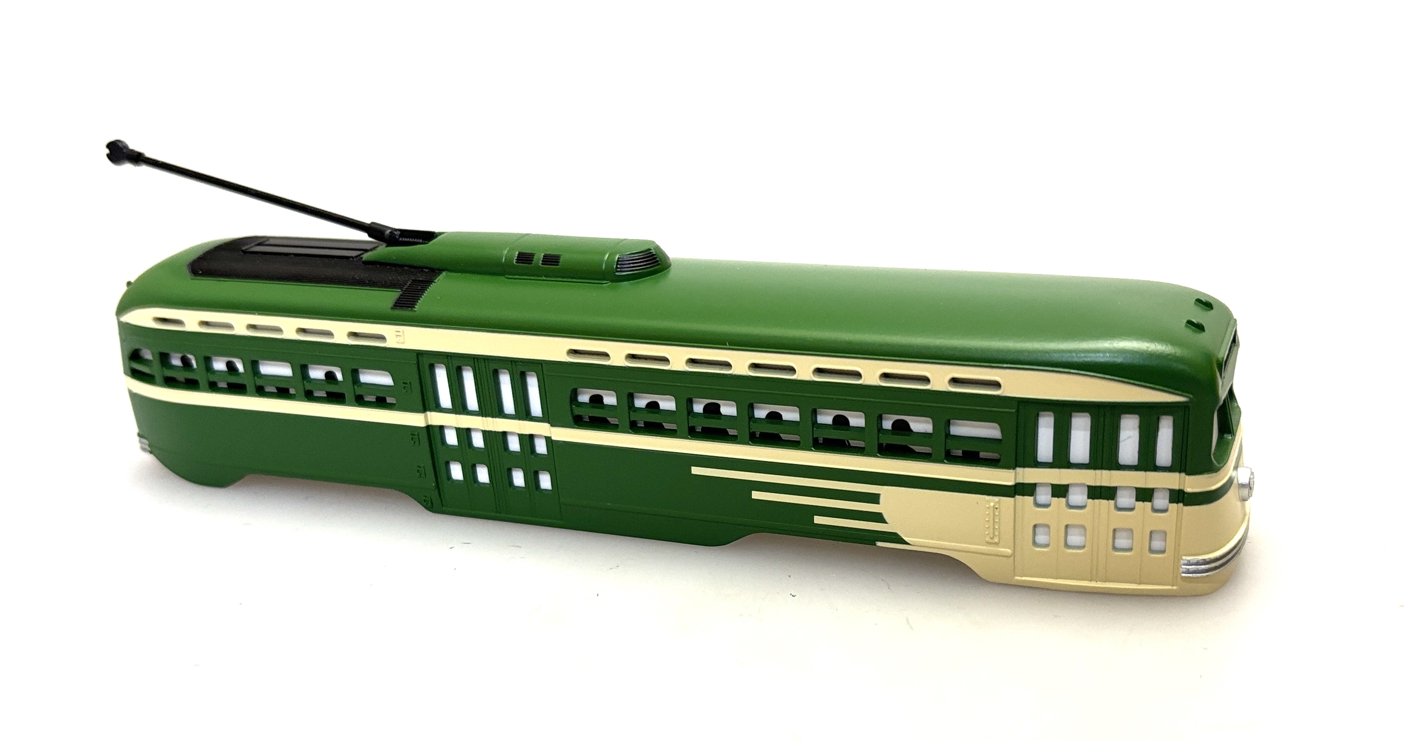 (image for) Body Shell - Green & Cream (HO PCC Streetcar)