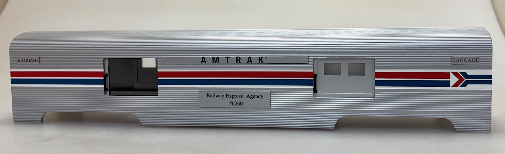 (image for) BAGGAGE SHELL AMTRAK - RAILWAY EXPRESS AGENCY #6260 (72' O SCALE)