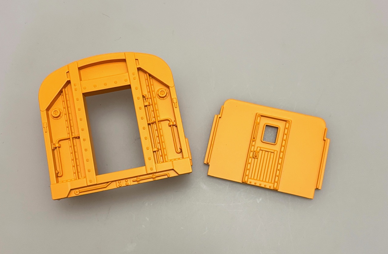 (image for) Vestibule - Yellow (O Scale 60' Passenger Car)