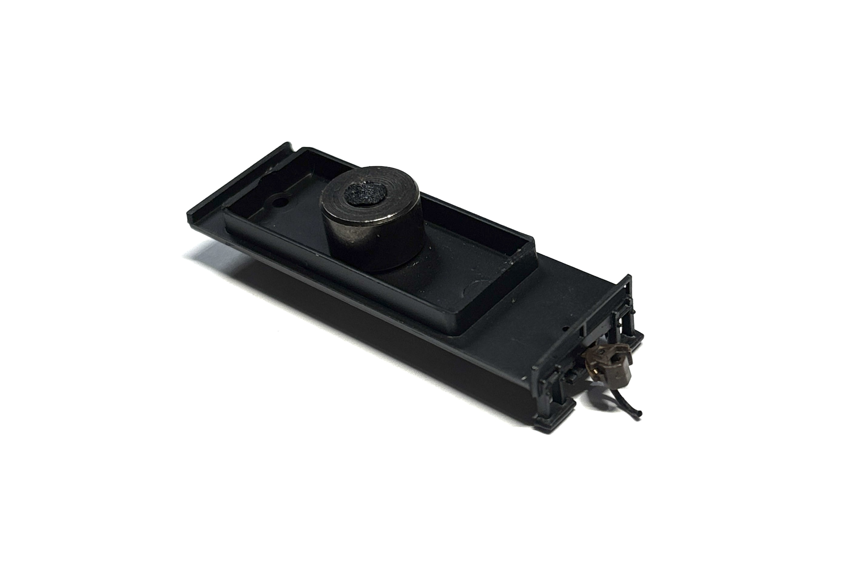 (image for) Tender Underframe W/ E-Z Mate Coupler - Short Haul (N Scale 0-6-0/2-6-0/2-6-2)