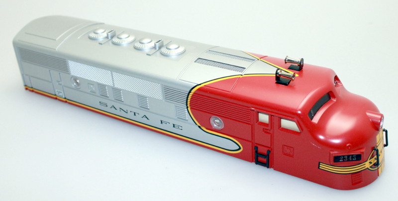 (image for) Body Shell - Santa Fe - Silver/Red #2343 (O Scale F3-A)