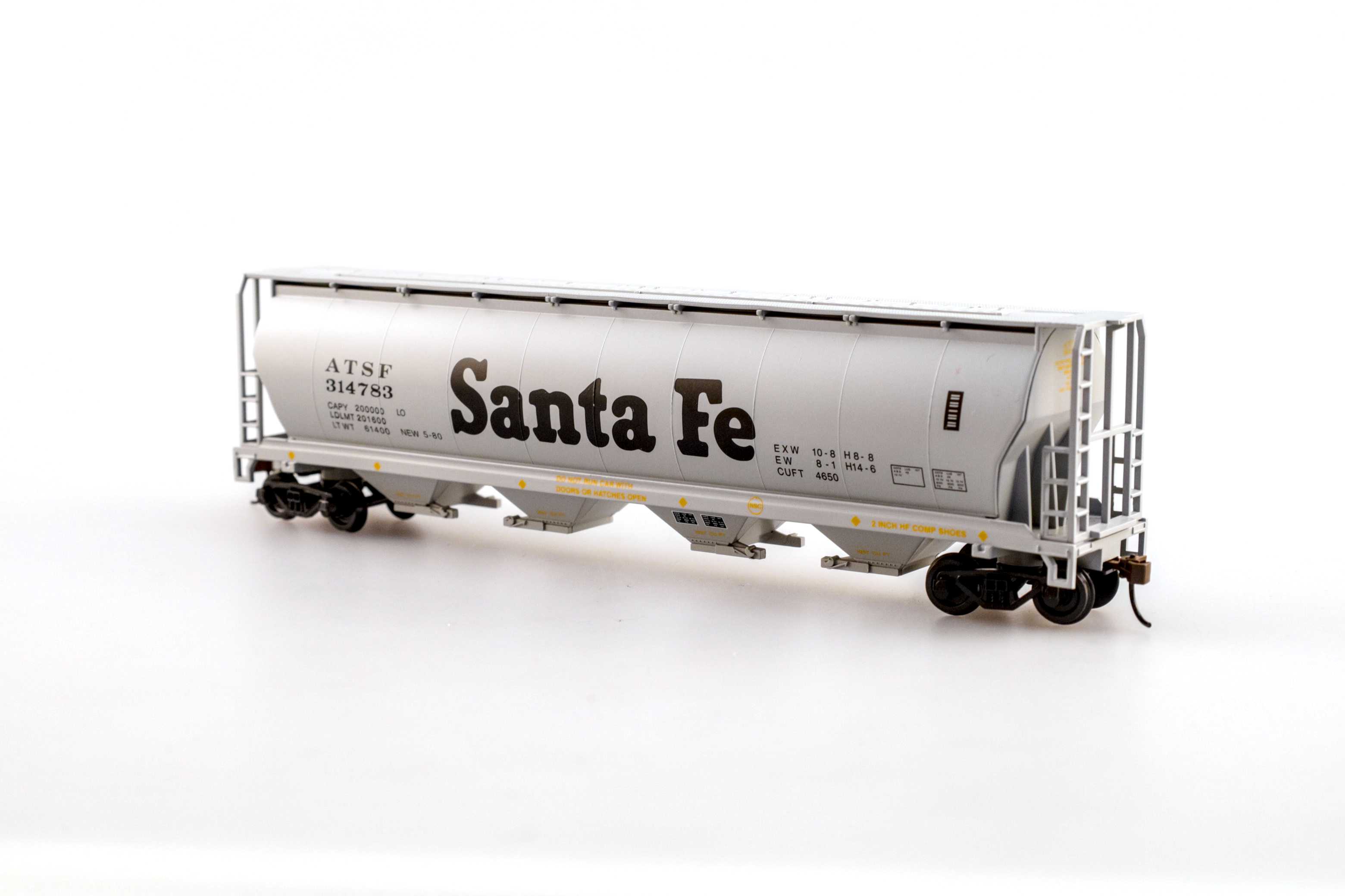 (image for) 4 Bay Cylindrical Grain Hopper - Santa Fe #314783 (HO Scale) (WF)