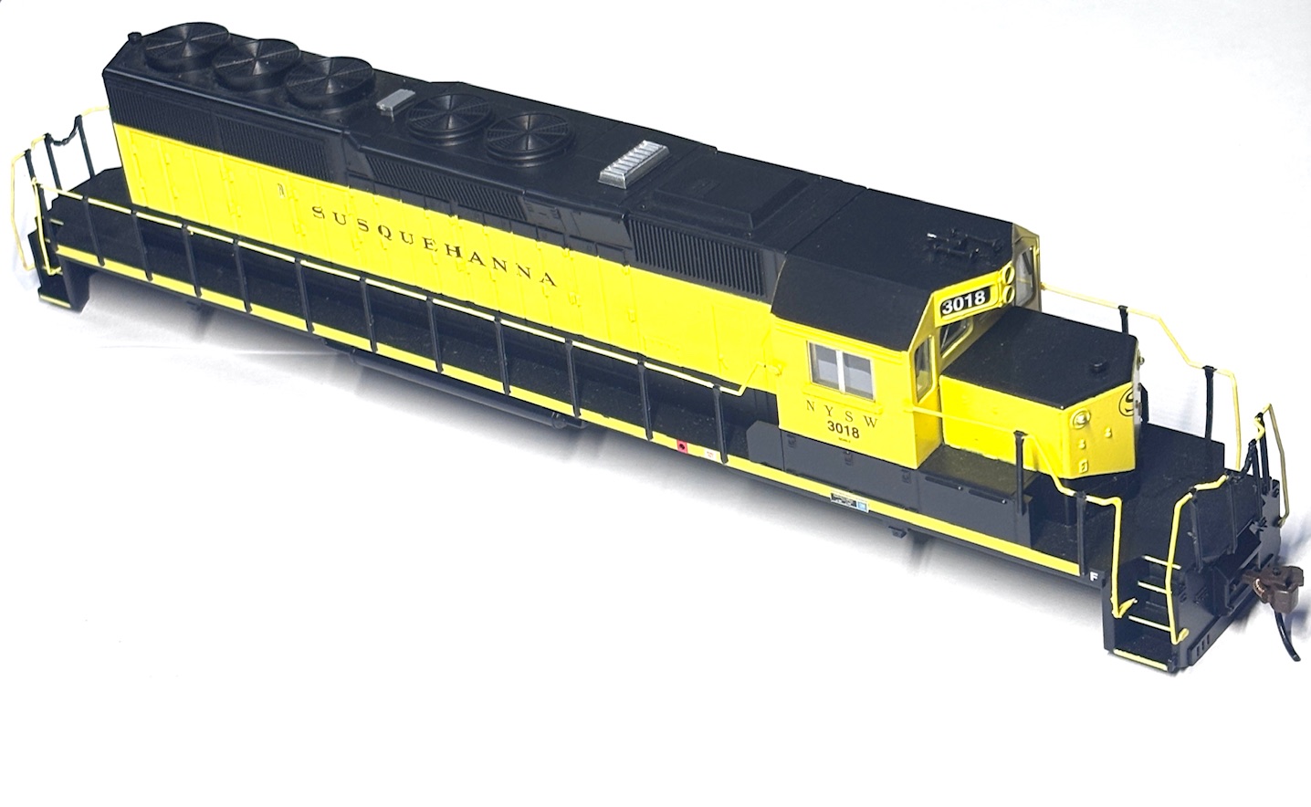 (image for) Body Shell - New York, Susquehana & Western #3018 (HO SD40-2)