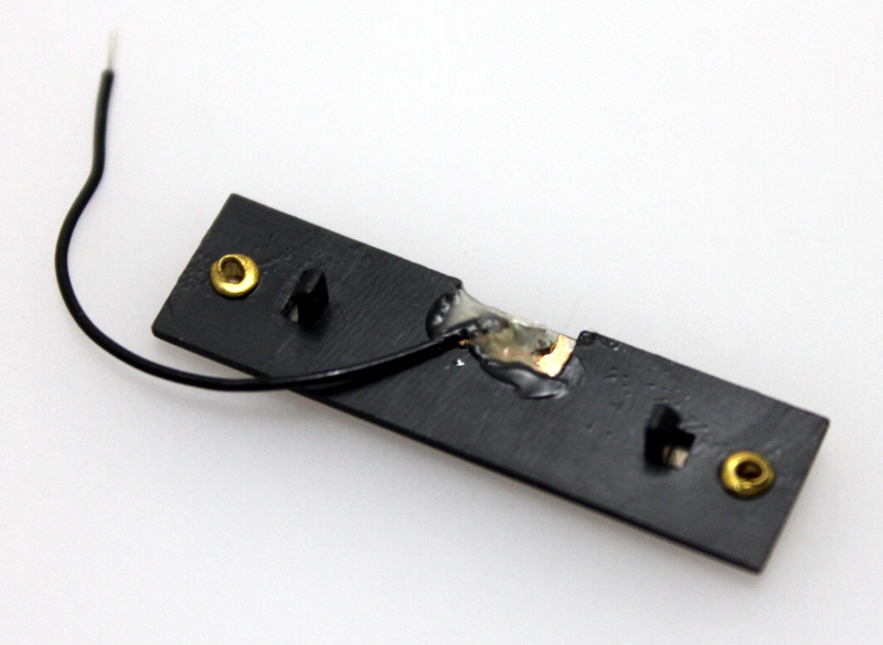 (image for) CONTACT BASE PLATE - Black Wire (HO GG-1)