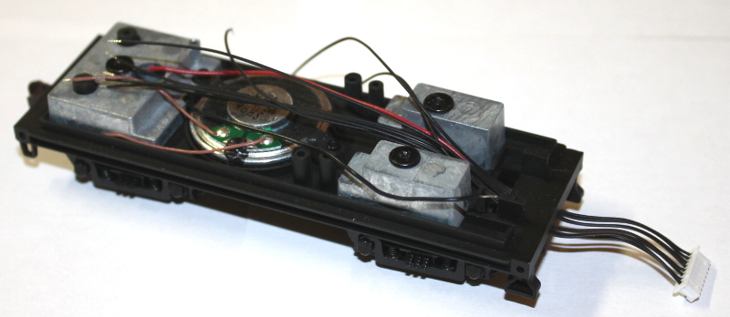 Tender Chassis w/Trucks & Speaker (HO 4-6-2 Light Pacific) - Click Image to Close