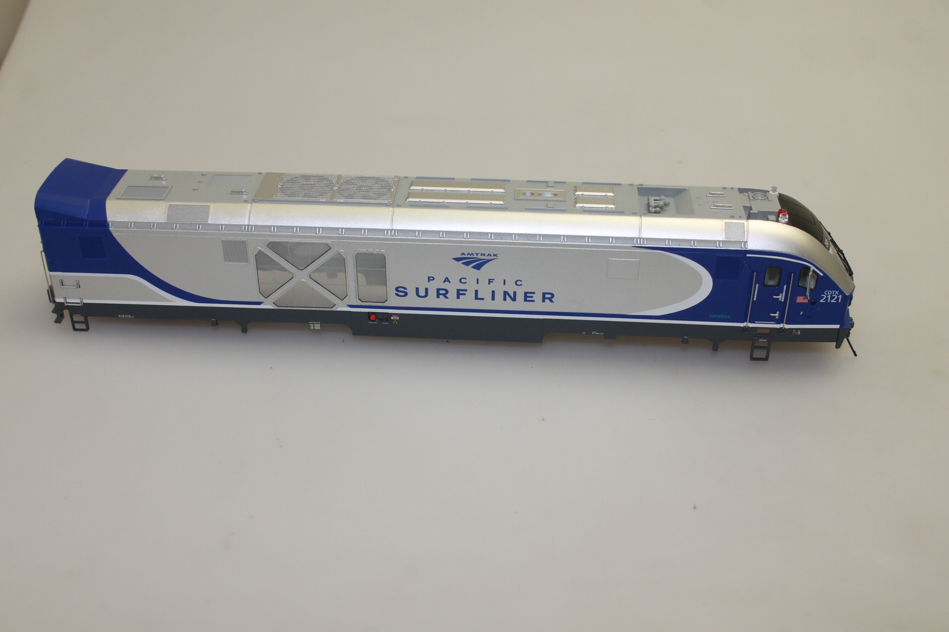 (image for) LOCO SHELL AMTRAK PACIFIC SURFLINER #2121