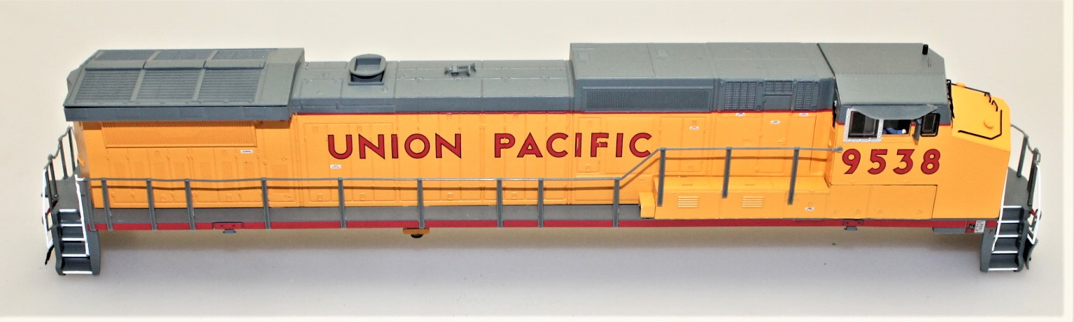 (image for) BODY SHELL - UNION PACIFIC #9538 (HO DASH 8-40CW - DCCSV)