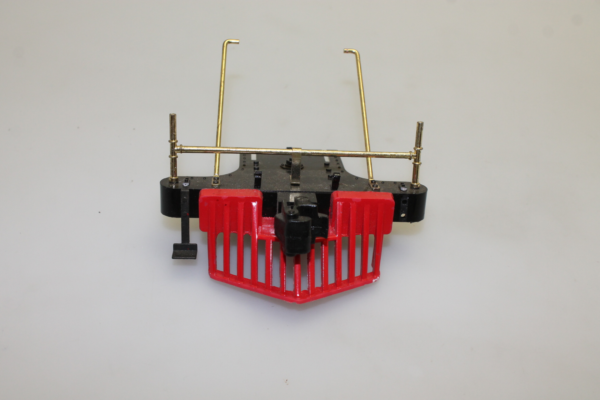 (image for) Cowcatcher w/ Metal Rails - Red Large Scale 4-6-0