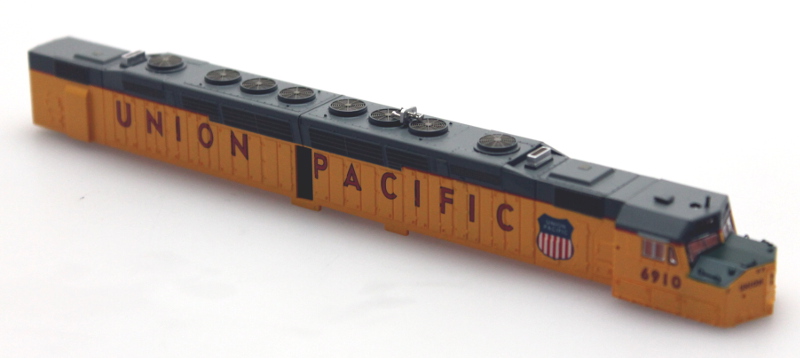 (image for) Loco Shell 6910 (N Scale DD40-AX)