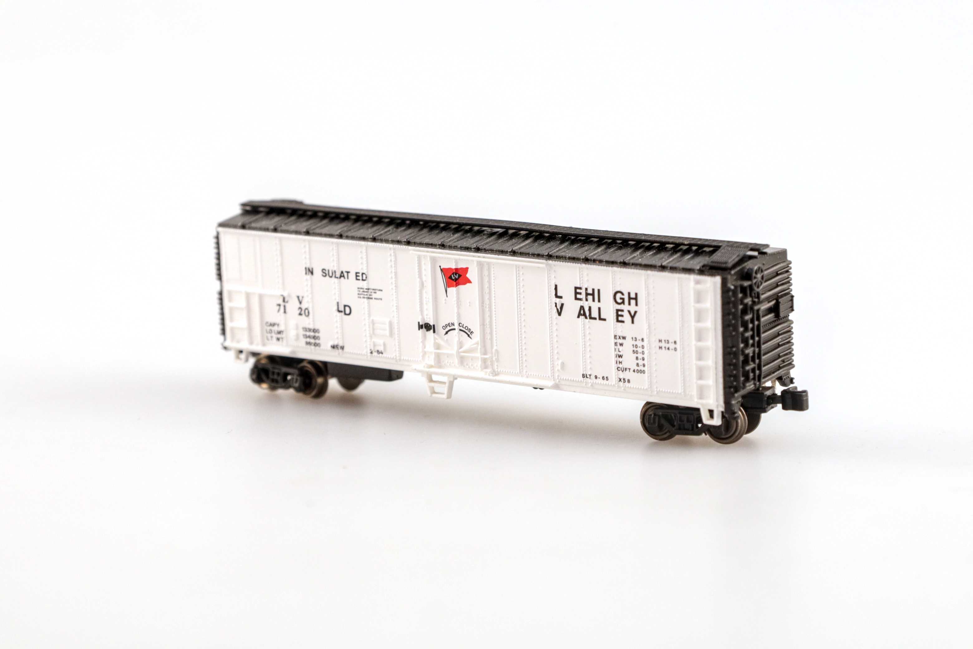 (image for) Lehigh Valley - ACF 50' Steel Reefer (N Scale) (WF)